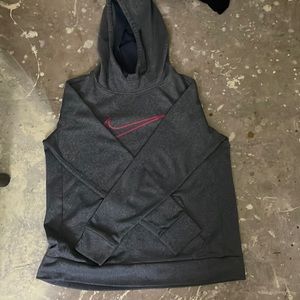 Medium Nike hoodie (kids)